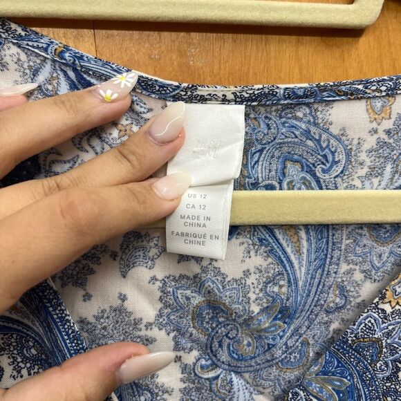 H&M v neck tie front Blue Paisley Dress - Picture 3 of 5